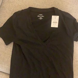 Never worn, brand new with tag J Crew tee black.
